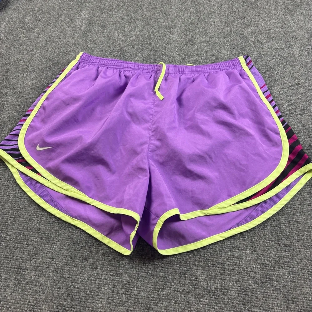 NIKE Women’s Purple/Lime Green Athletic Lined Running Shorts Dri-fit size: Large